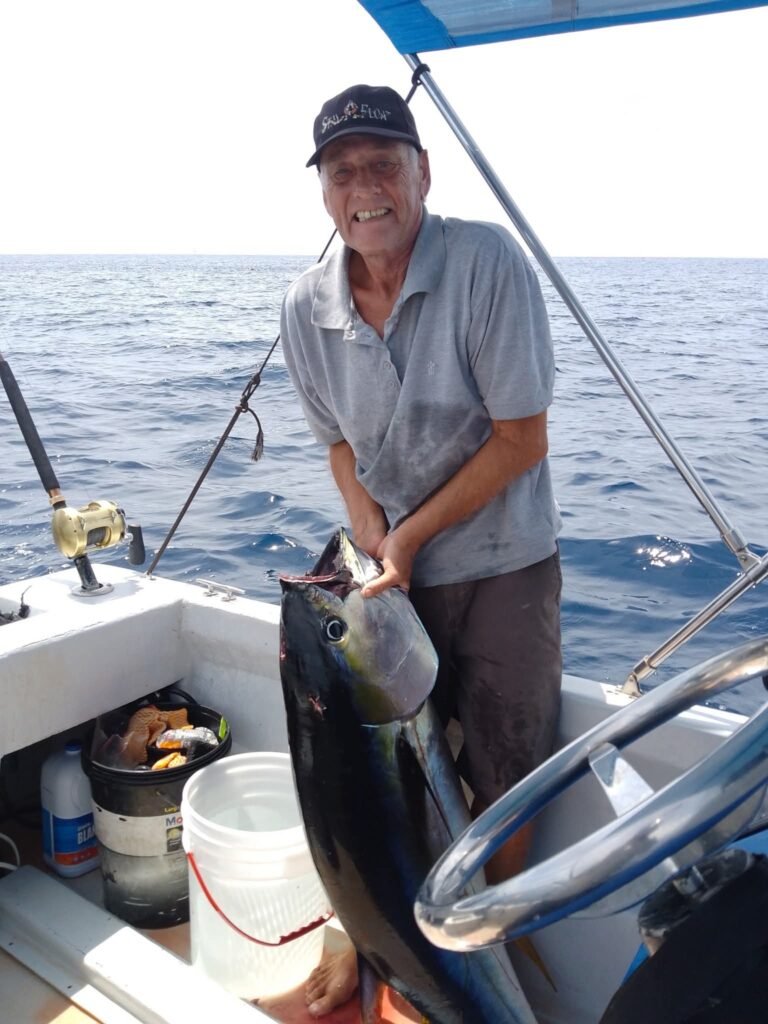 40 kilos  yellow fin tuna Osa Peninsula Costa Rica 