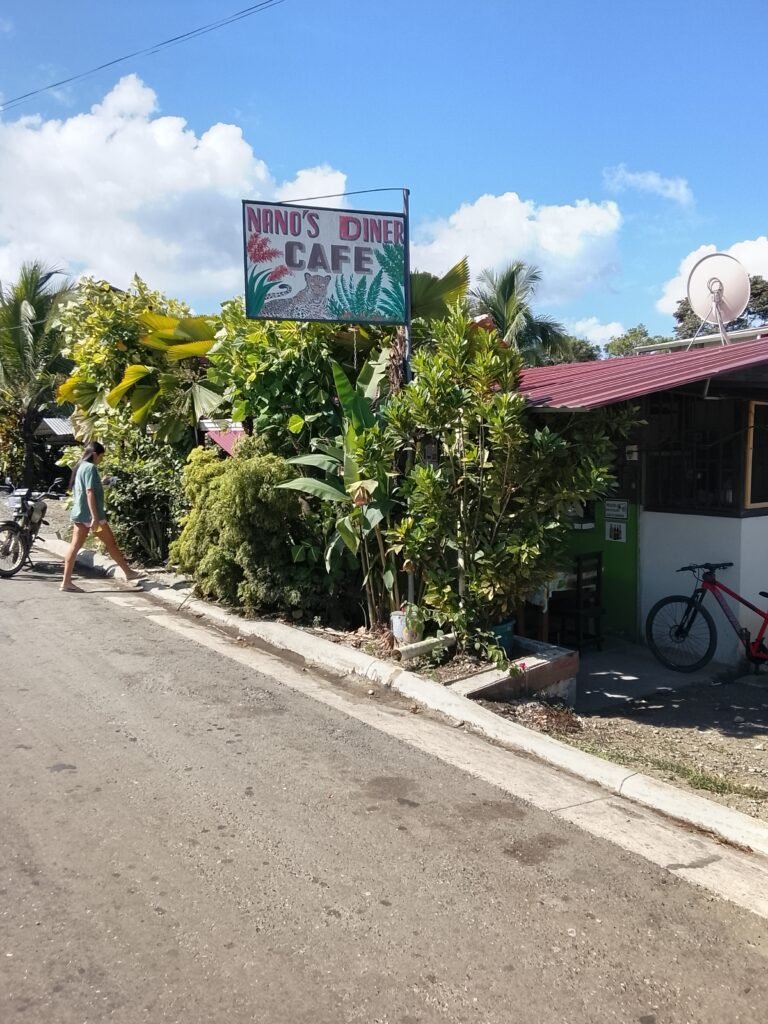 nanos cafe. puerto jimenez . osa peninsula