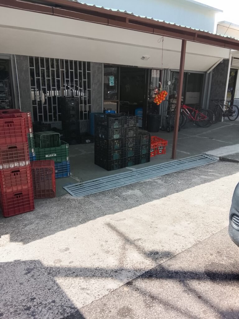 organic vegetable  shop. puerto jimenez osa peninsula 