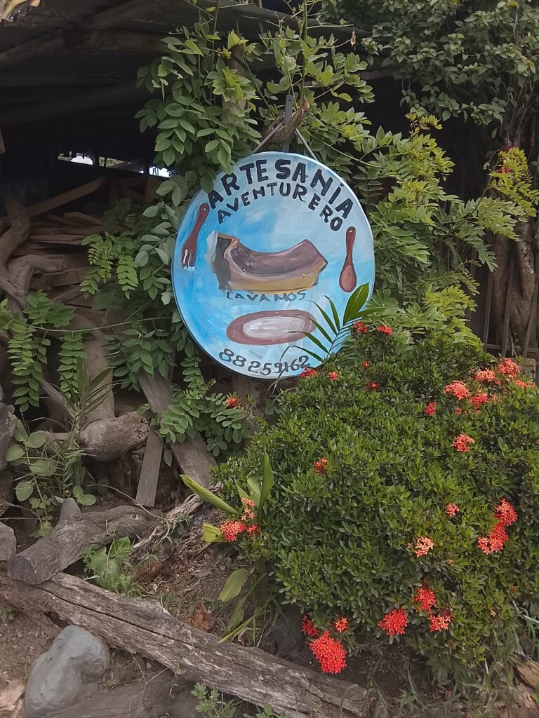 Ciailo the wood carver Puerto jimenez Costa Rica