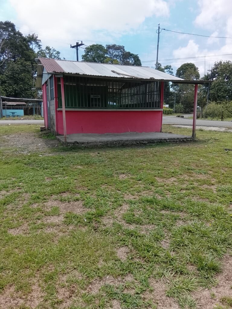 consesion stand. Sandalo Osa peninsula 