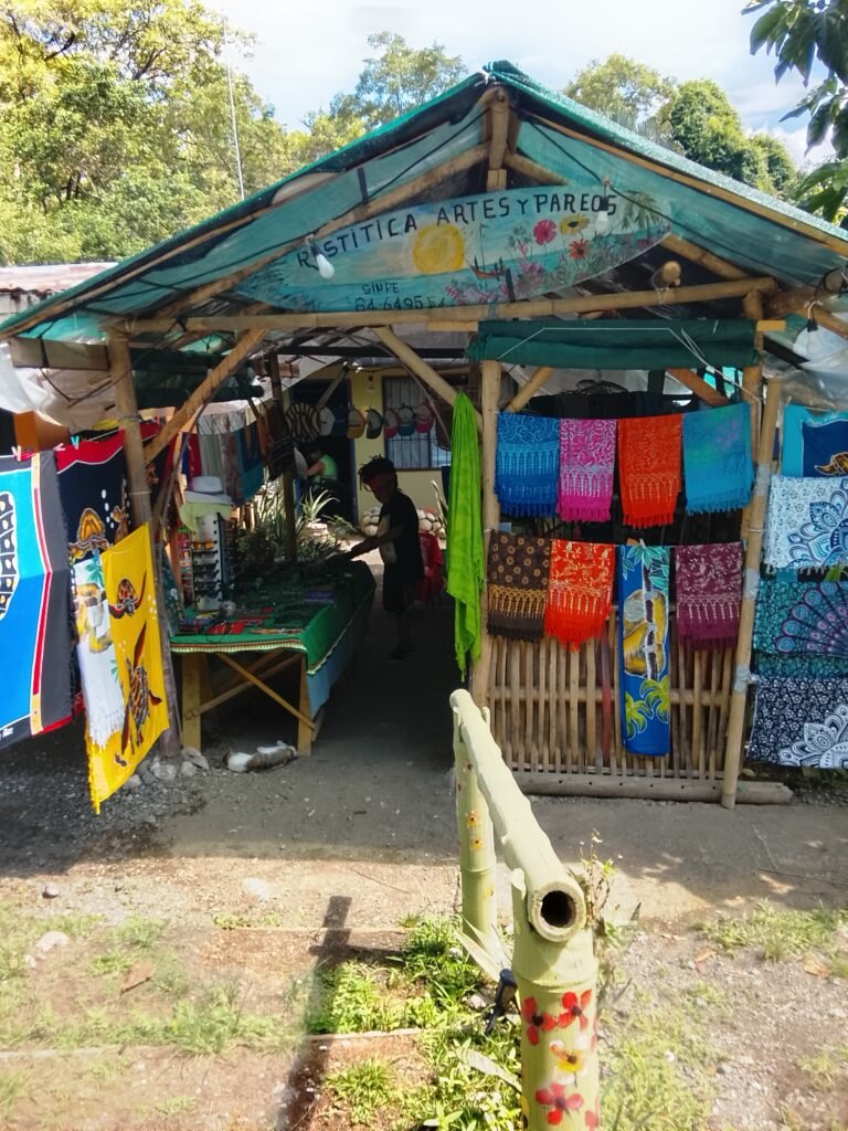 tinia shop puerto jimenez osa peninsula costa rica